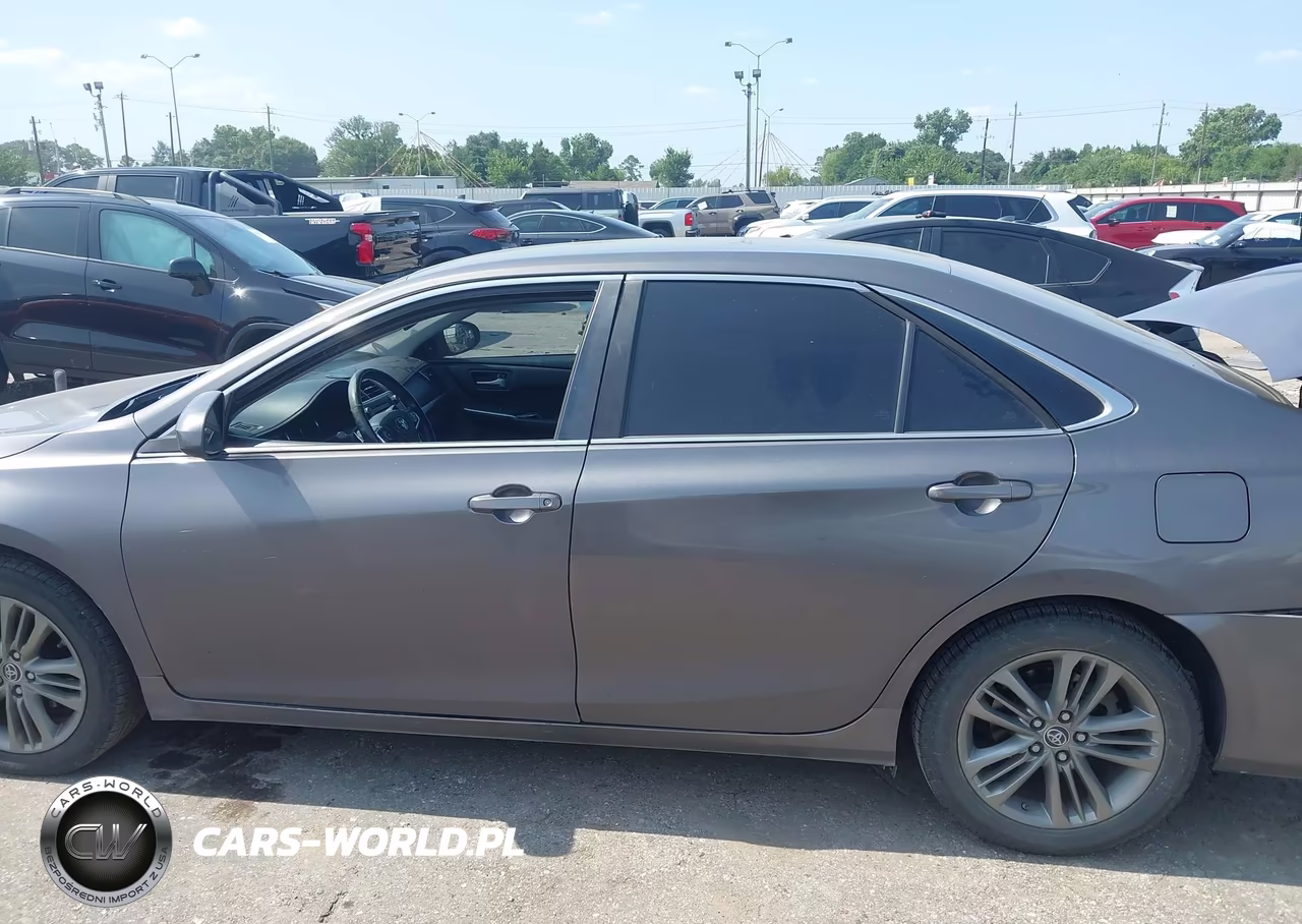 2016 Toyota Camry Se VIN:4T1BF1FK1GU138229 - 14