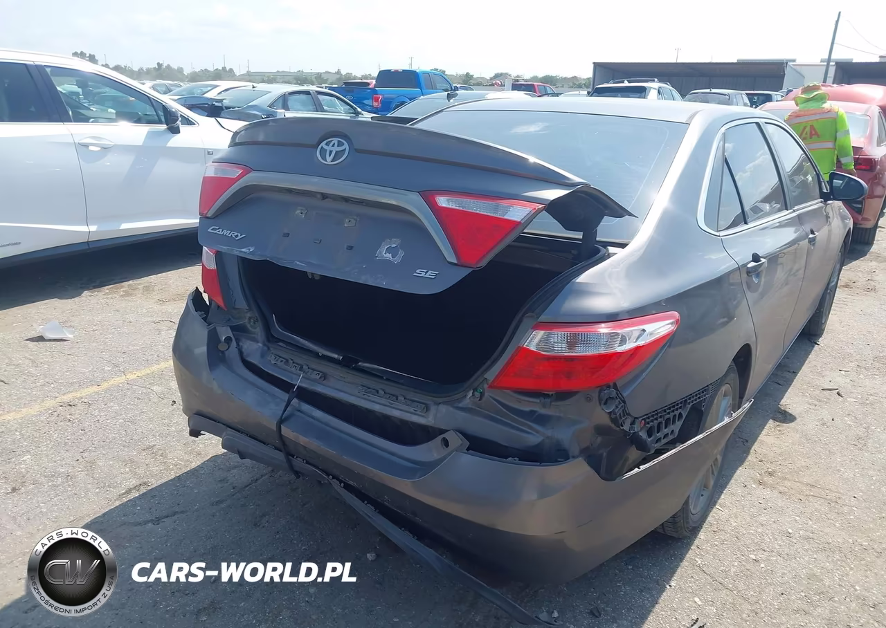 2016 Toyota Camry Se VIN:4T1BF1FK1GU138229 - 4