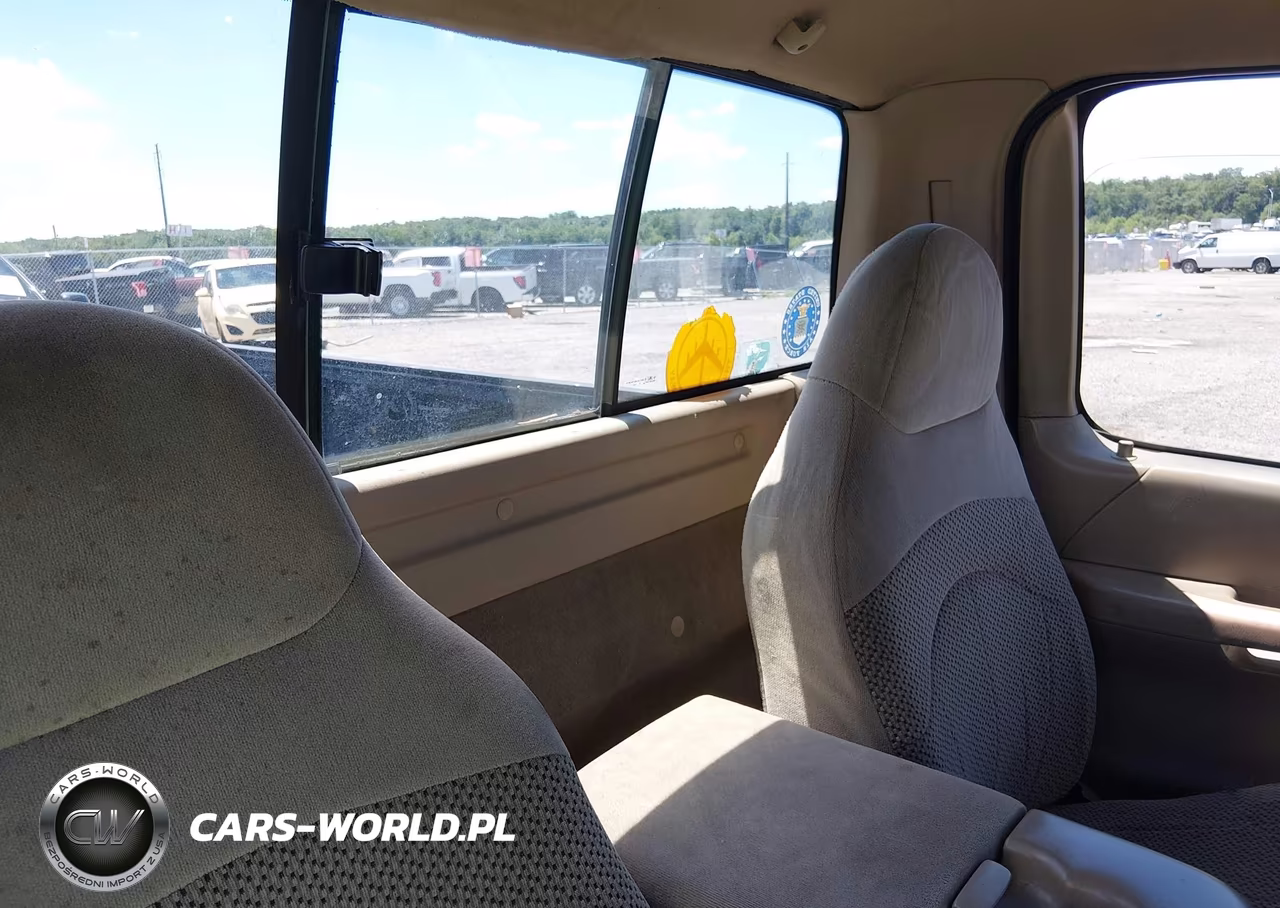 2000 Ford F-150 Work Series-Xl-Xlt VIN:1FTPF18LXYNA27948 - 8