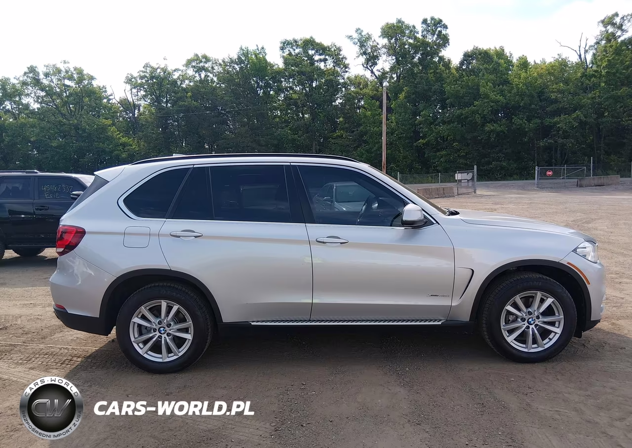 2015 BMW X5 xDrive35I VIN:5UXKR0C56F0K63803 - 13