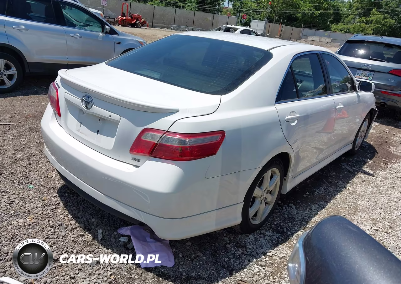 2007 Toyota Camry Se VIN:4T1BE46K77U700686 - 4