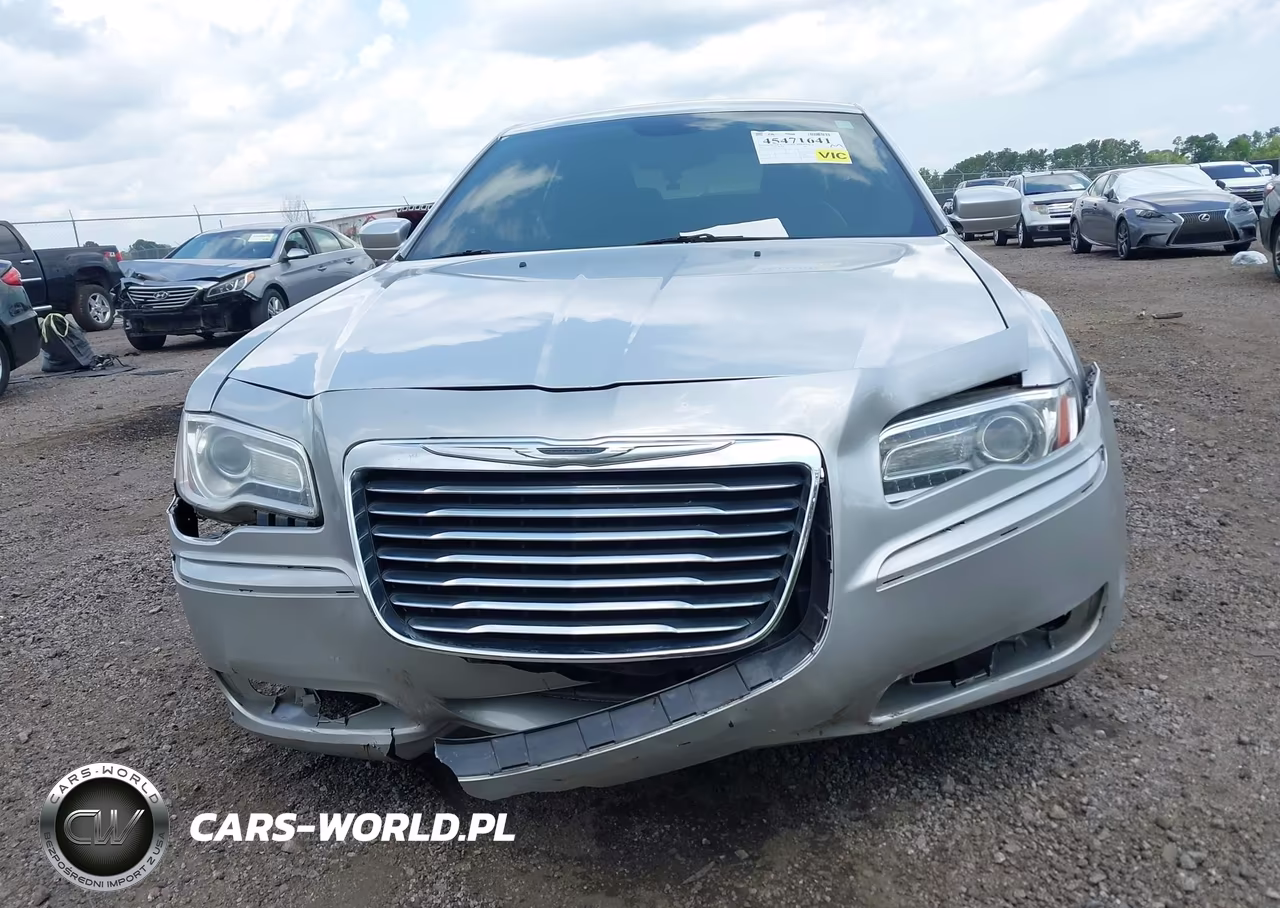 2012 Chrysler 300 VIN:2C3CCAAG2CH273824 - 13