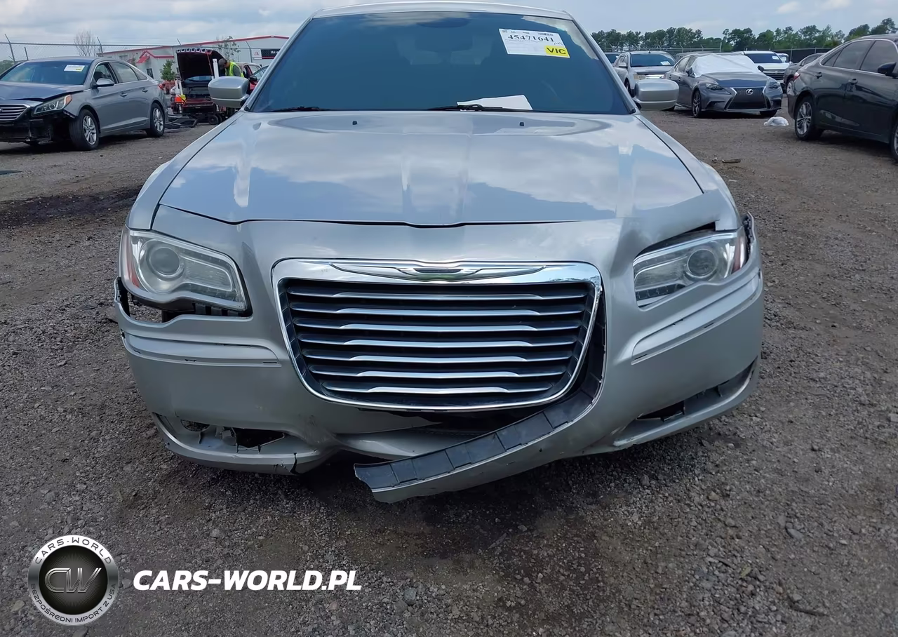 2012 Chrysler 300 VIN:2C3CCAAG2CH273824 - 6