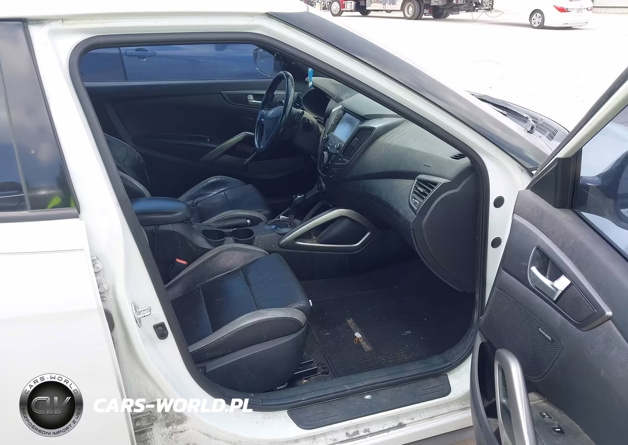 2016 Hyundai Veloster Turbo VIN:KMHTC6AE1GU296596 - 5