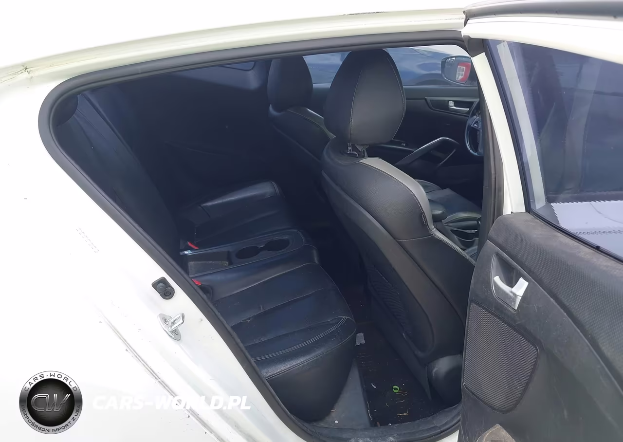 2016 Hyundai Veloster Turbo VIN:KMHTC6AE1GU296596 - 8