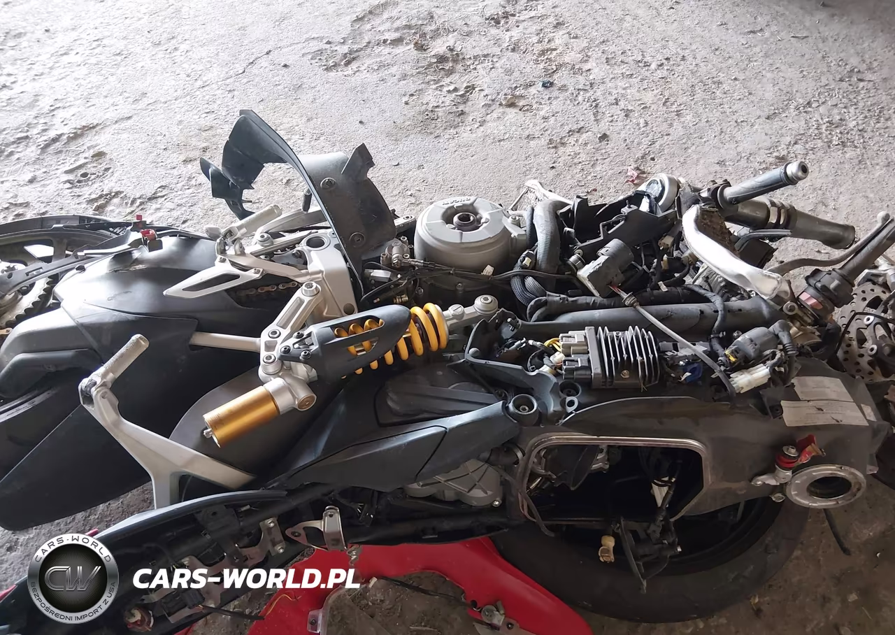 2022 Ducati Panigale V2 VIN:ZDMHAATW1NB008436 - 8