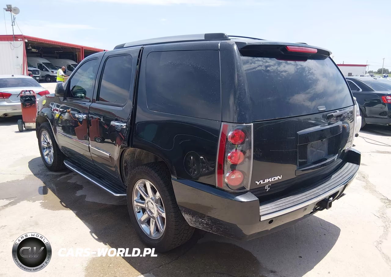 2012 GMC Yukon Denali VIN:1GKS1EEF1CR180898 - 3