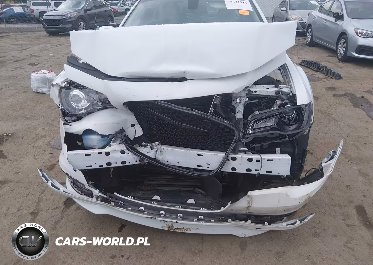 2023 Chrysler 300 Touring L Awd VIN:2C3CCASG6PH677682 - 6