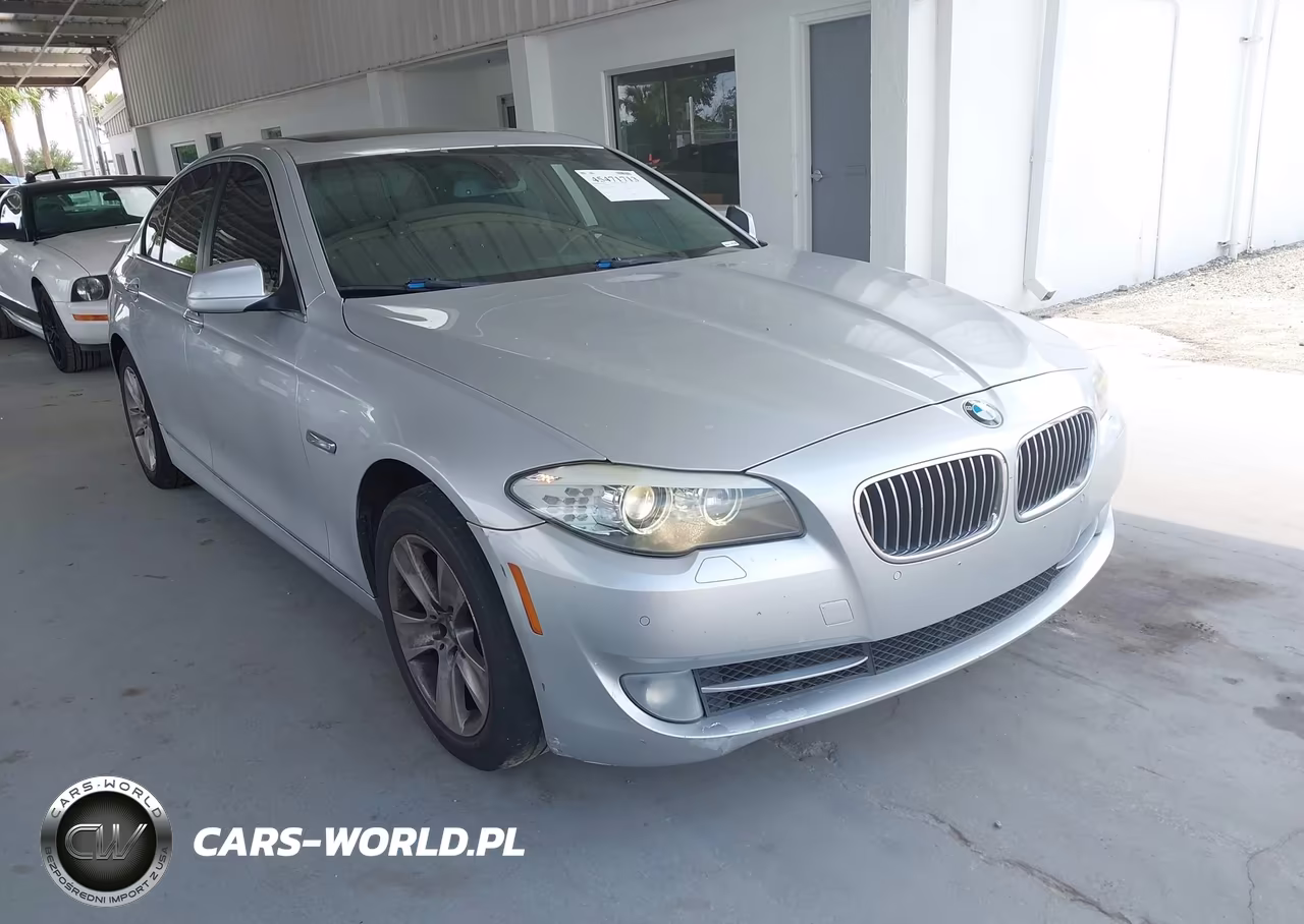 2012 BMW 528I