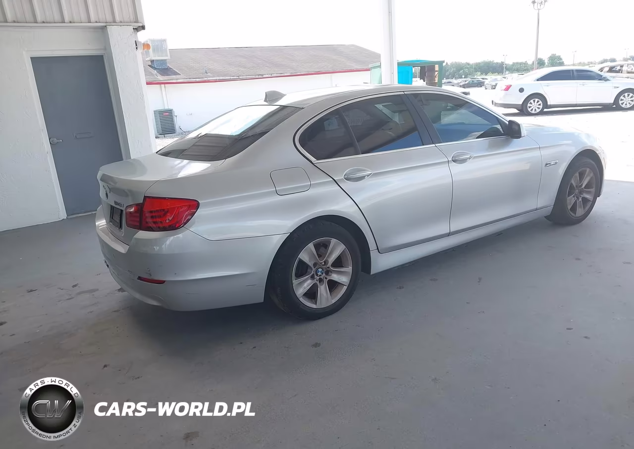 2012 BMW 528I VIN:WBAXG5C5XCDW92213 - 4