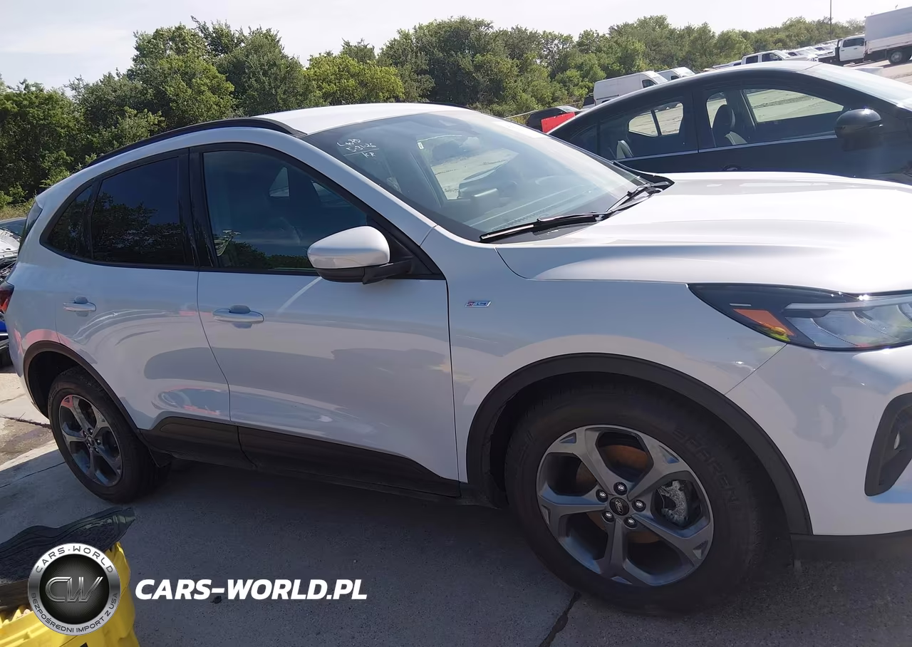 2025 Ford Escape St-Line Select VIN:1FMCU9NA0SUA58737 - 13
