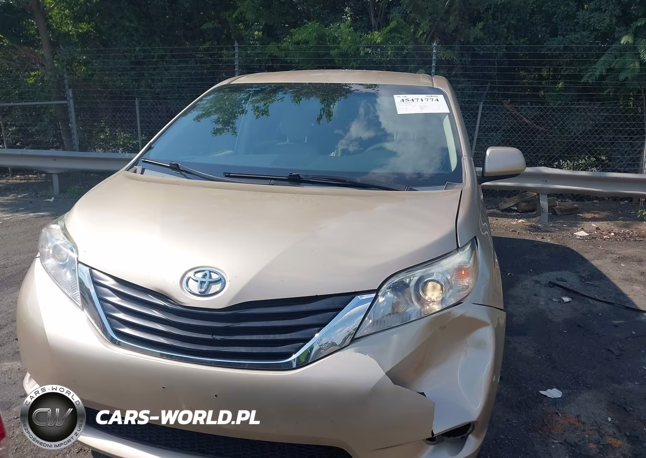 2011 Toyota Sienna Le V6 VIN:5TDKK3DC5BS102645 - 12