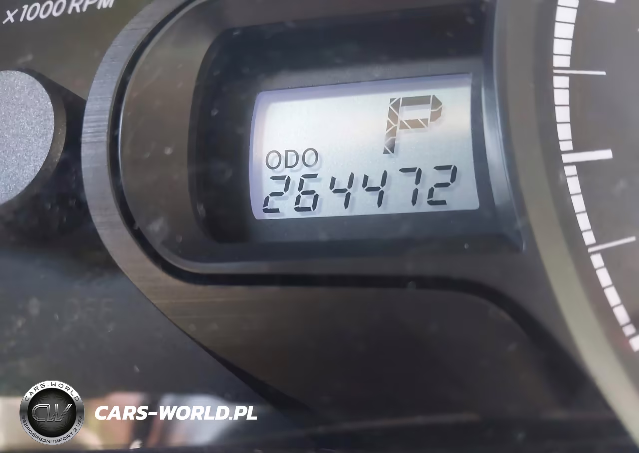2011 Toyota Sienna Le V6 VIN:5TDKK3DC5BS102645 - 15