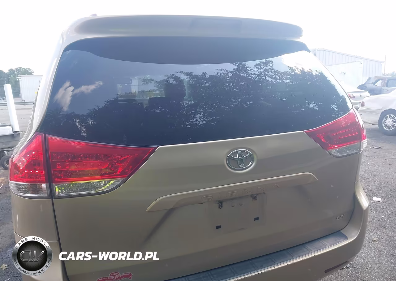 2011 Toyota Sienna Le V6 VIN:5TDKK3DC5BS102645 - 16