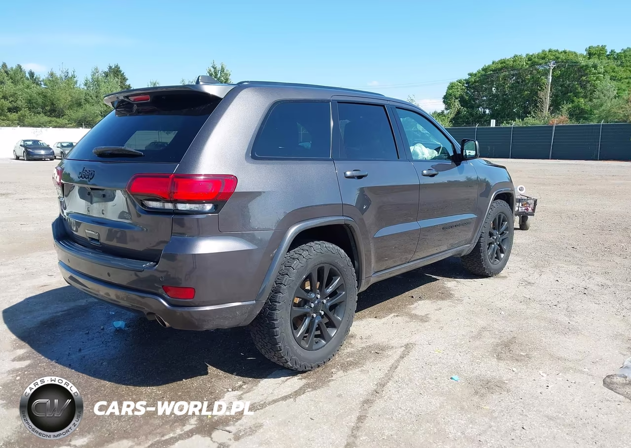 2019 Jeep Grand Cherokee Altitude 4X4 VIN:1C4RJFAG3KC847003 - 4