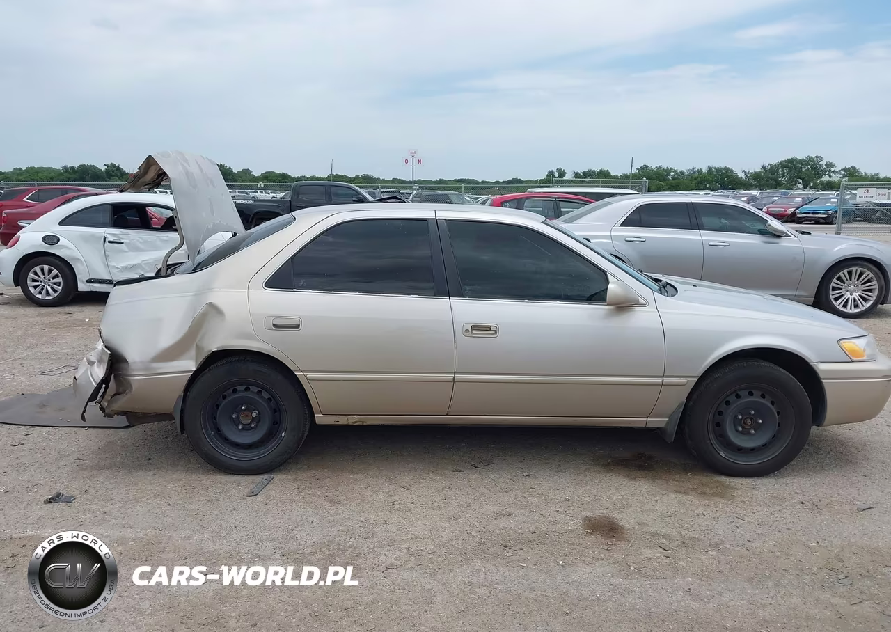 1998 Toyota Camry Le VIN:4T1BG22KXWU262586 - 13