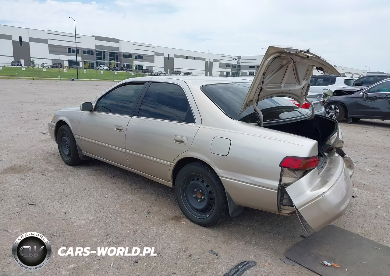 1998 Toyota Camry Le VIN:4T1BG22KXWU262586 - 3