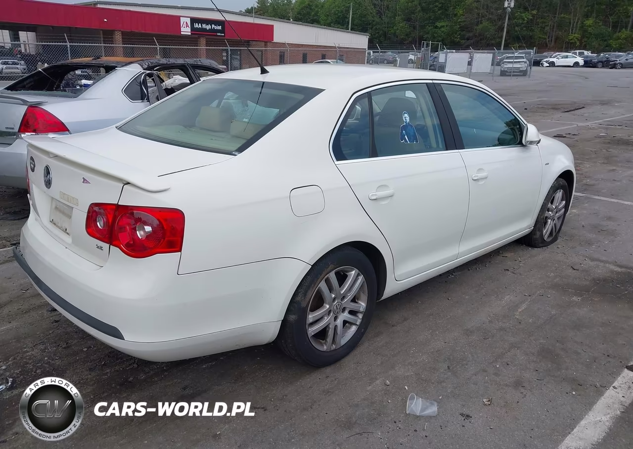 2007 Volkswagen Jetta Wolfsburg Edition VIN:3VWEF71K27M119301 - 4