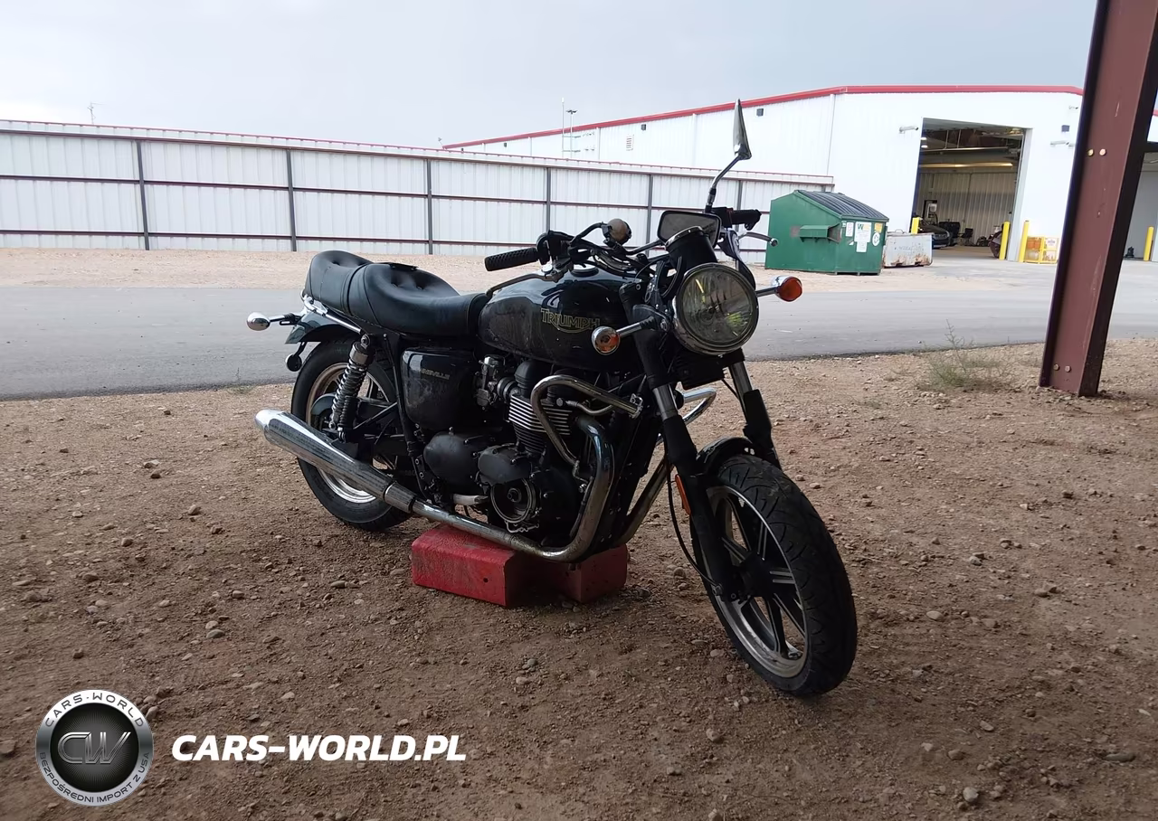 2010 Triumph Motorcycle Bonneville – zdjęcie 1 z 14
