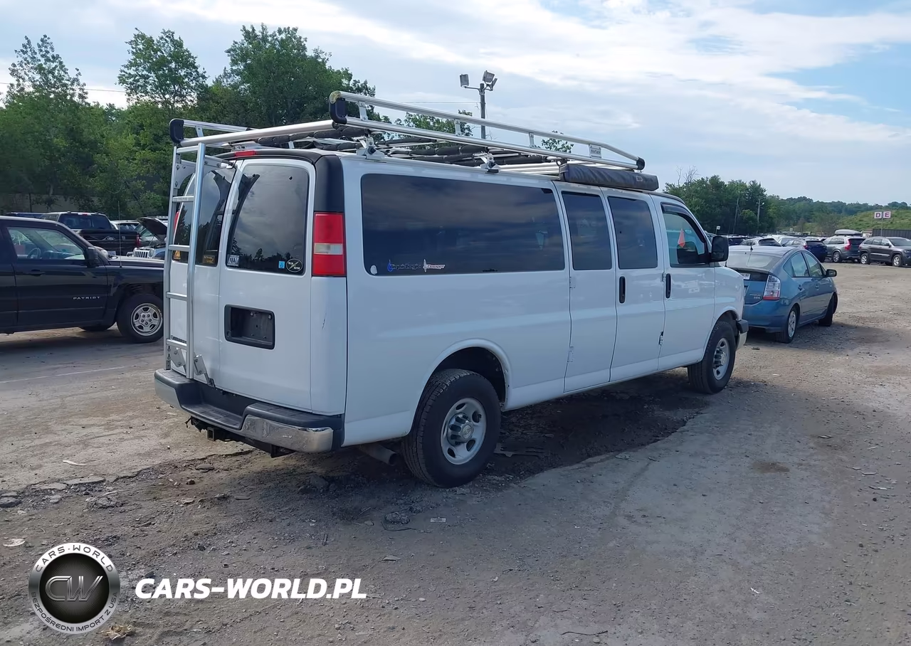 2014 Chevrolet Express 3500 Lt VIN:1GAZG1FGXE1183558 - 4