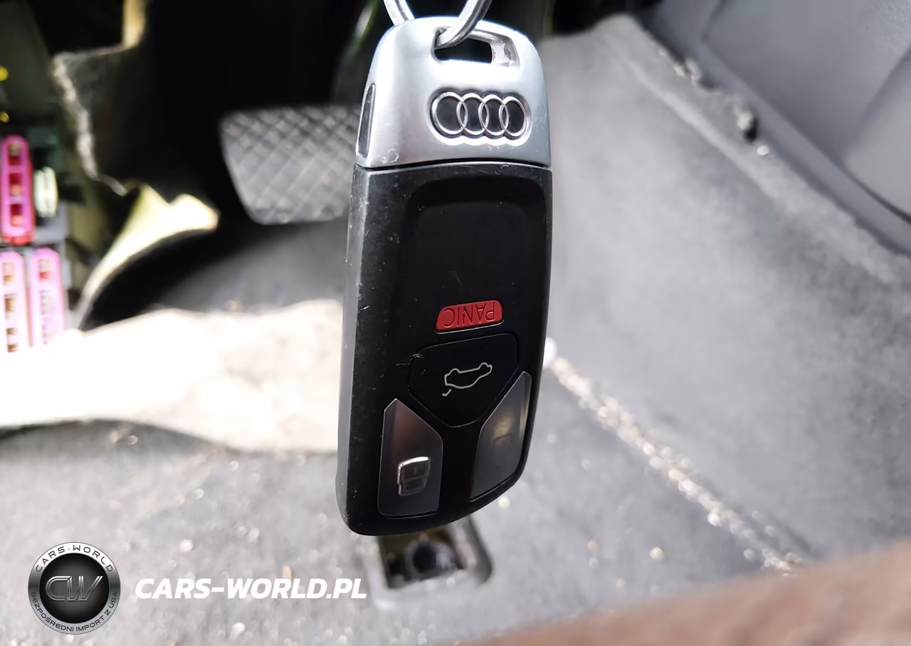 2017 Audi Q7 3.0T Premium VIN:WA1LAAF79HD019438 - 11