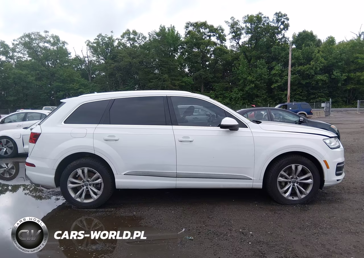 2017 Audi Q7 3.0T Premium VIN:WA1LAAF79HD019438 - 13
