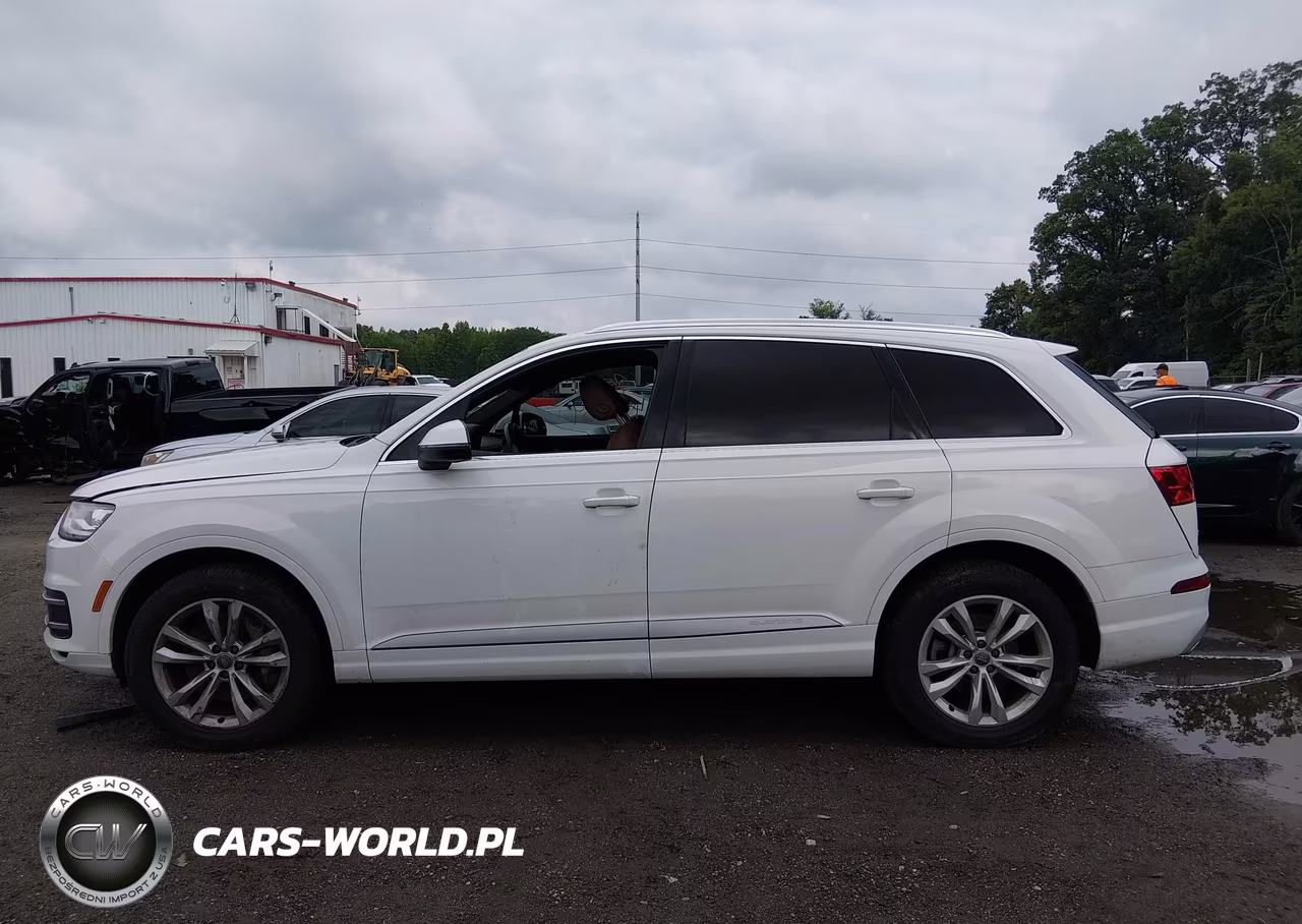 2017 Audi Q7 3.0T Premium VIN:WA1LAAF79HD019438 - 14