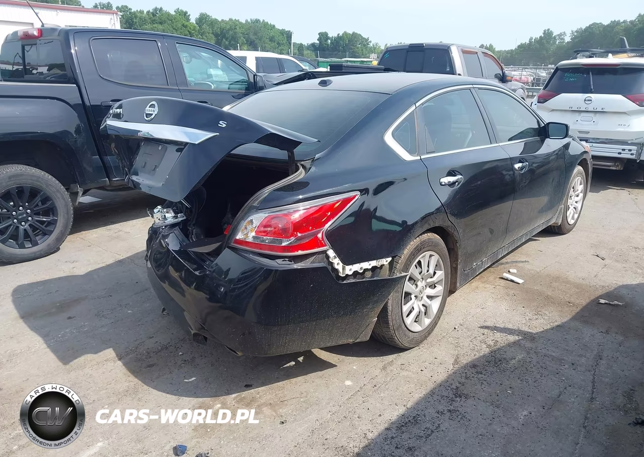 2015 Nissan Altima 2.5 S VIN:1N4AL3AP5FC289575 - 4