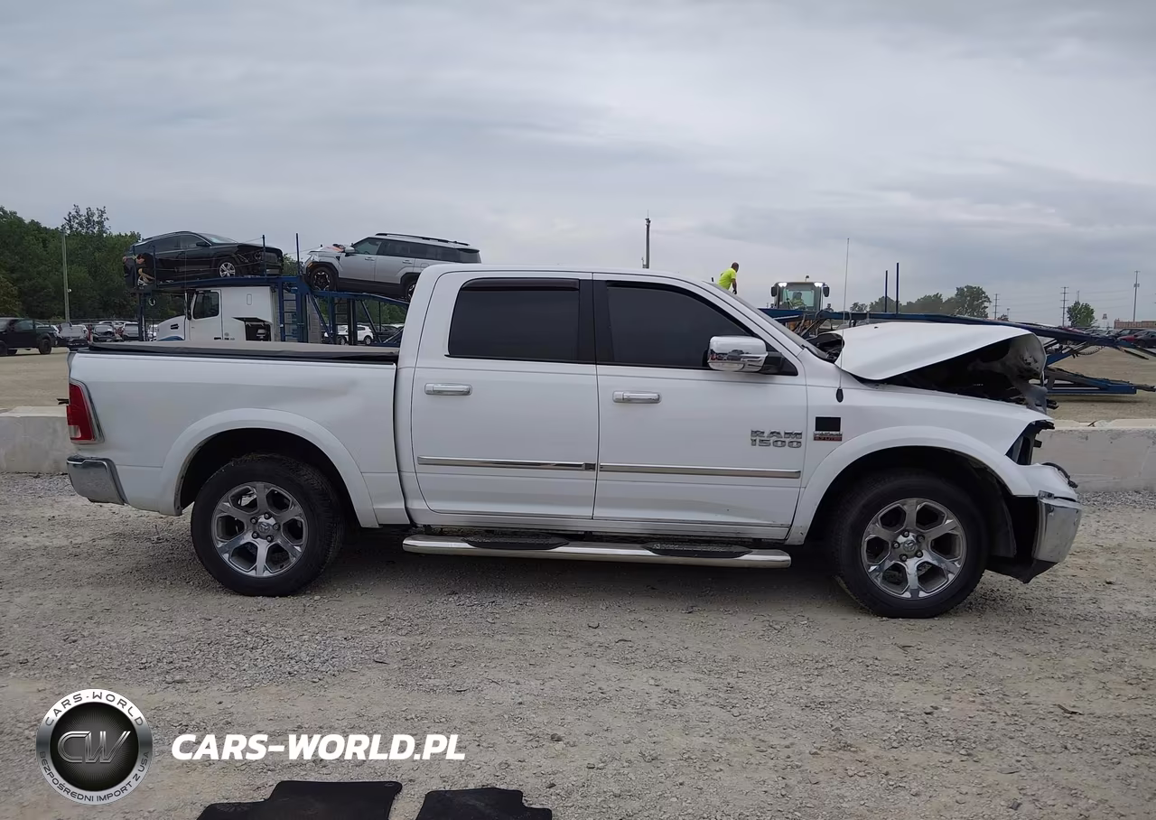 2017 Ram 1500 Laramie 4X4 5'7 Box VIN:1C6RR7NT4HS692442 - 13