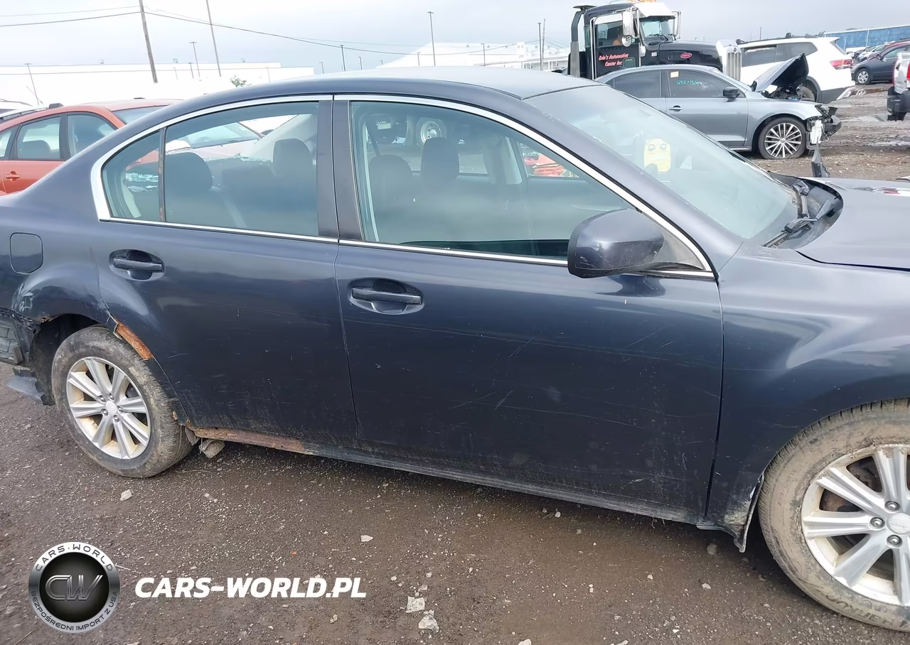 2010 Subaru Legacy 2.5I Premium VIN:4S3BMCC65A3234925 - 14