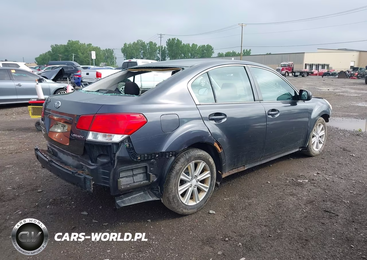 2010 Subaru Legacy 2.5I Premium VIN:4S3BMCC65A3234925 - 4