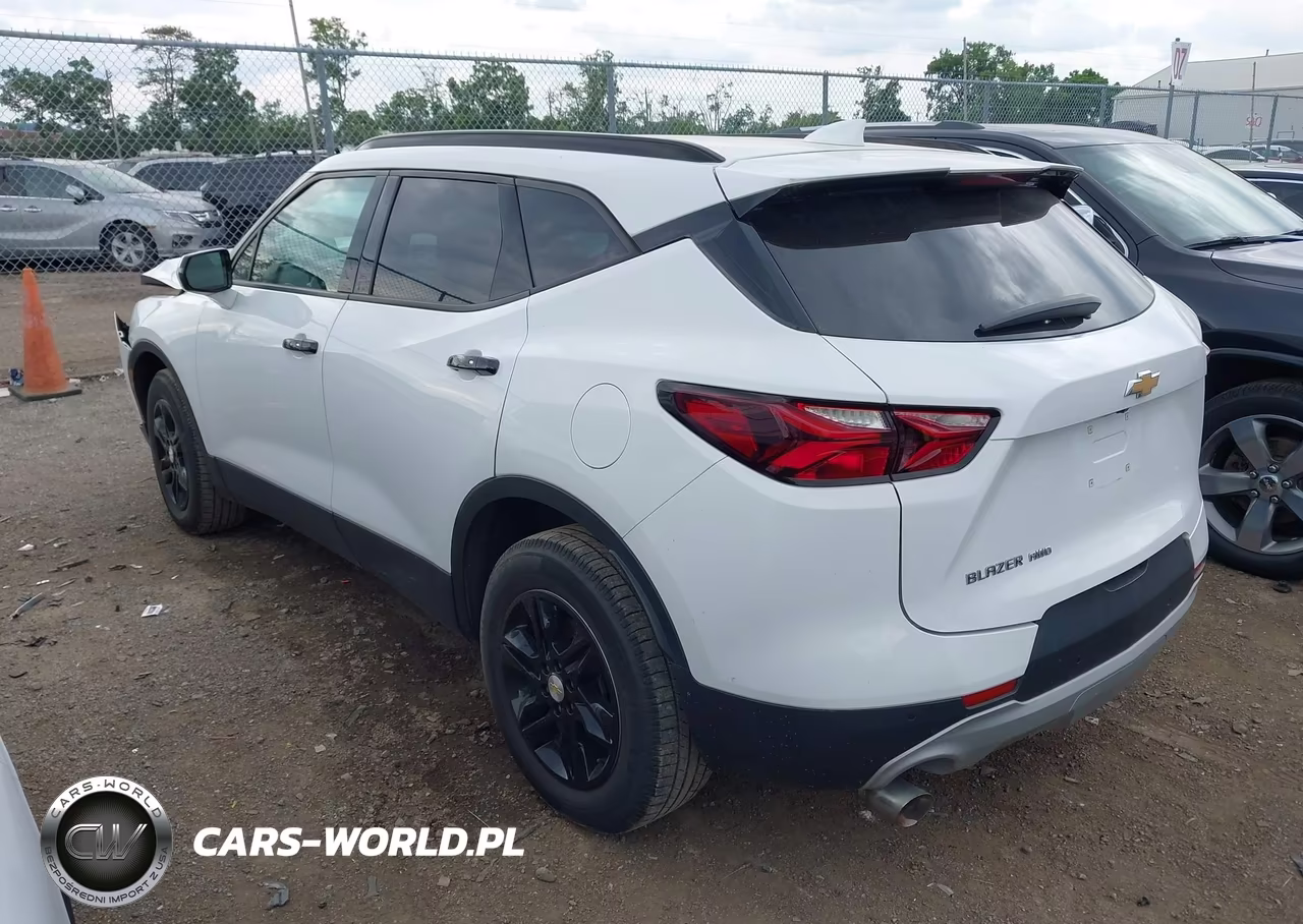 2022 Chevrolet Blazer Awd 2Lt VIN:3GNKBHR44NS152698 - 3