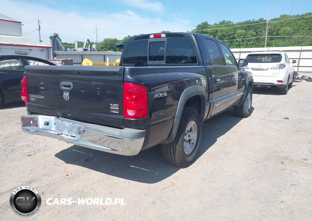 2008 Dodge Dakota Laramie VIN:1D7HW58N58S593570 - 4