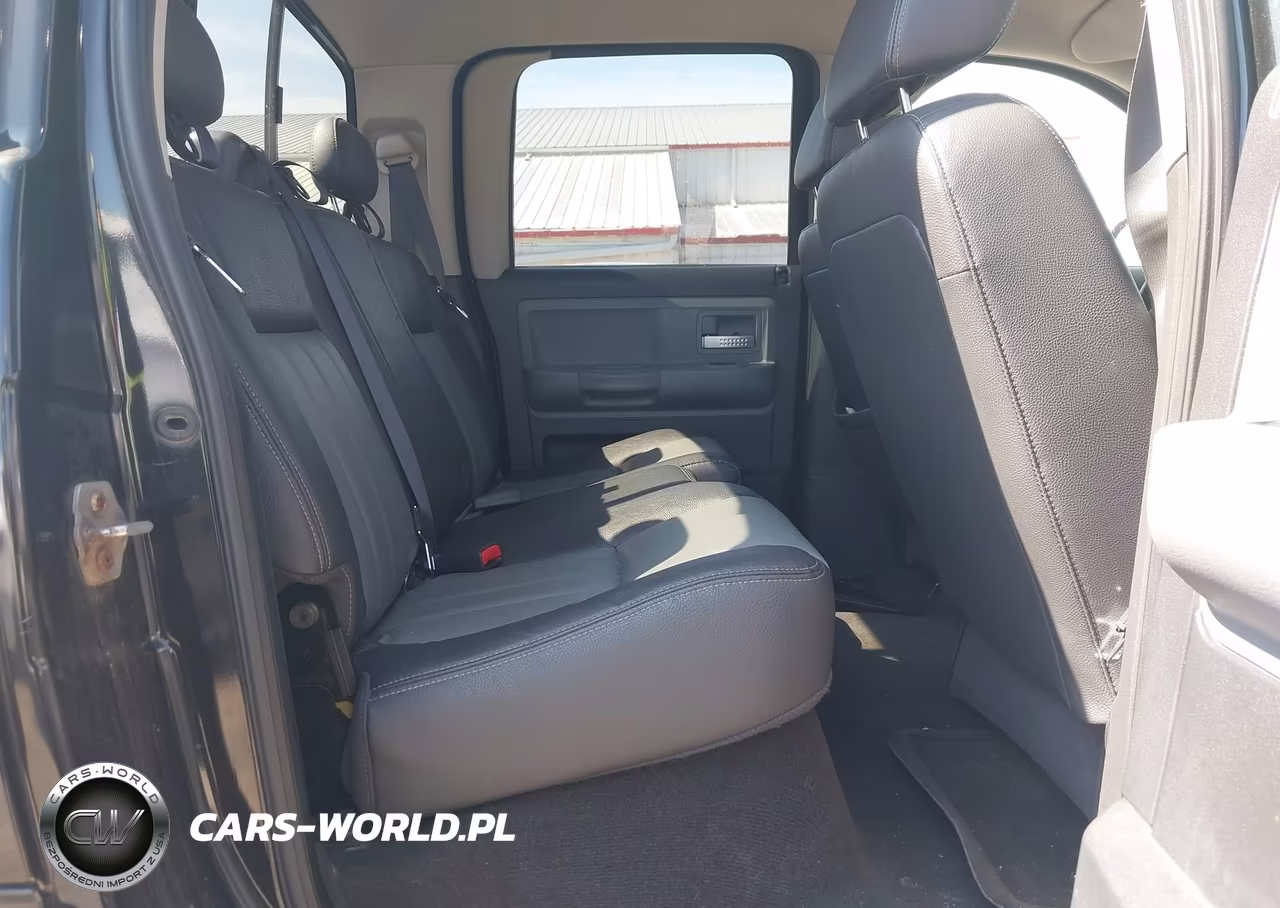 2008 Dodge Dakota Laramie VIN:1D7HW58N58S593570 - 8