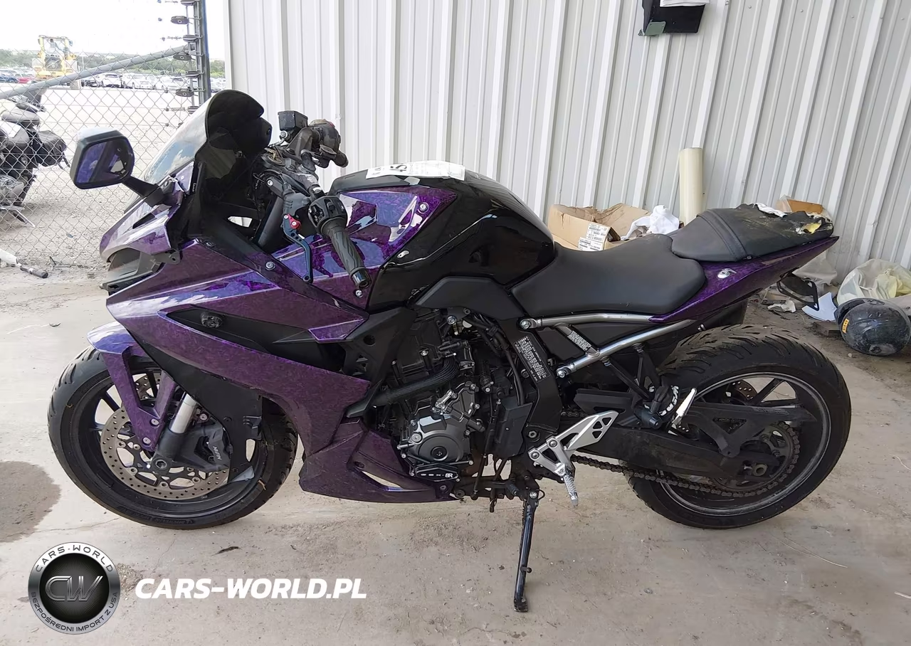 2024 Suzuki Gsx800 F VIN:JS1EM13B8R7100455 - 12