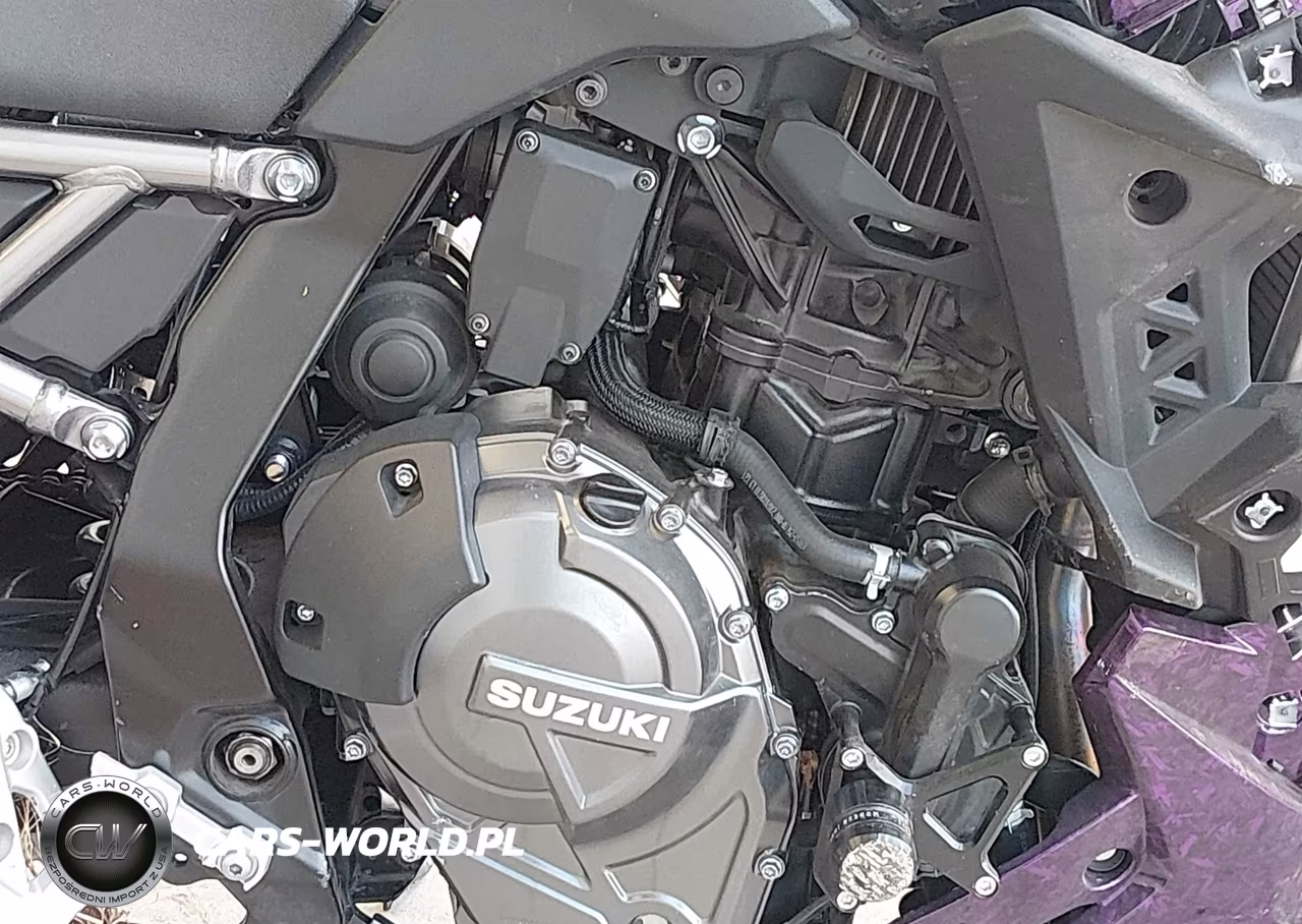 2024 Suzuki Gsx800 F VIN:JS1EM13B8R7100455 - 7