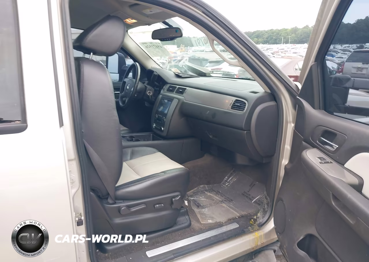 2008 Chevrolet Tahoe Lt VIN:1GNFK13038R202075 - 5