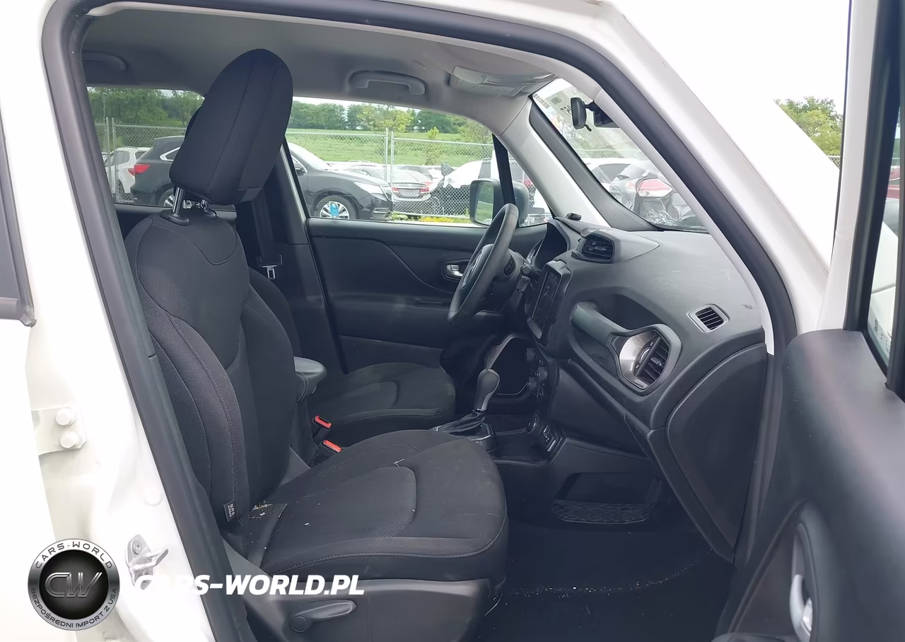 2023 Jeep Renegade Latitude 4X4 VIN:ZACNJDB10PPP60303 - 5