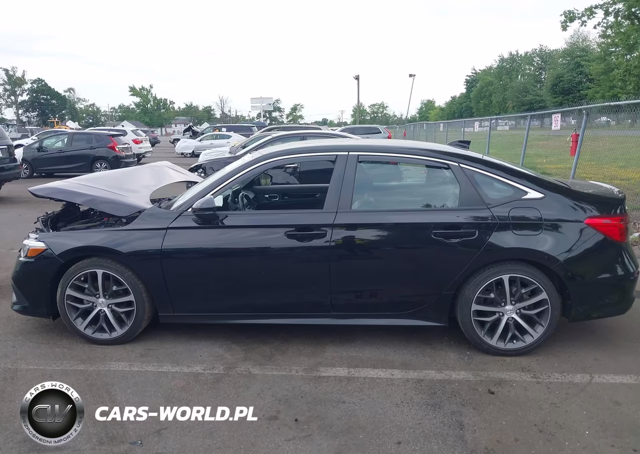 2024 Honda Civic Touring VIN:2HGFE1F96RH315743 - 14