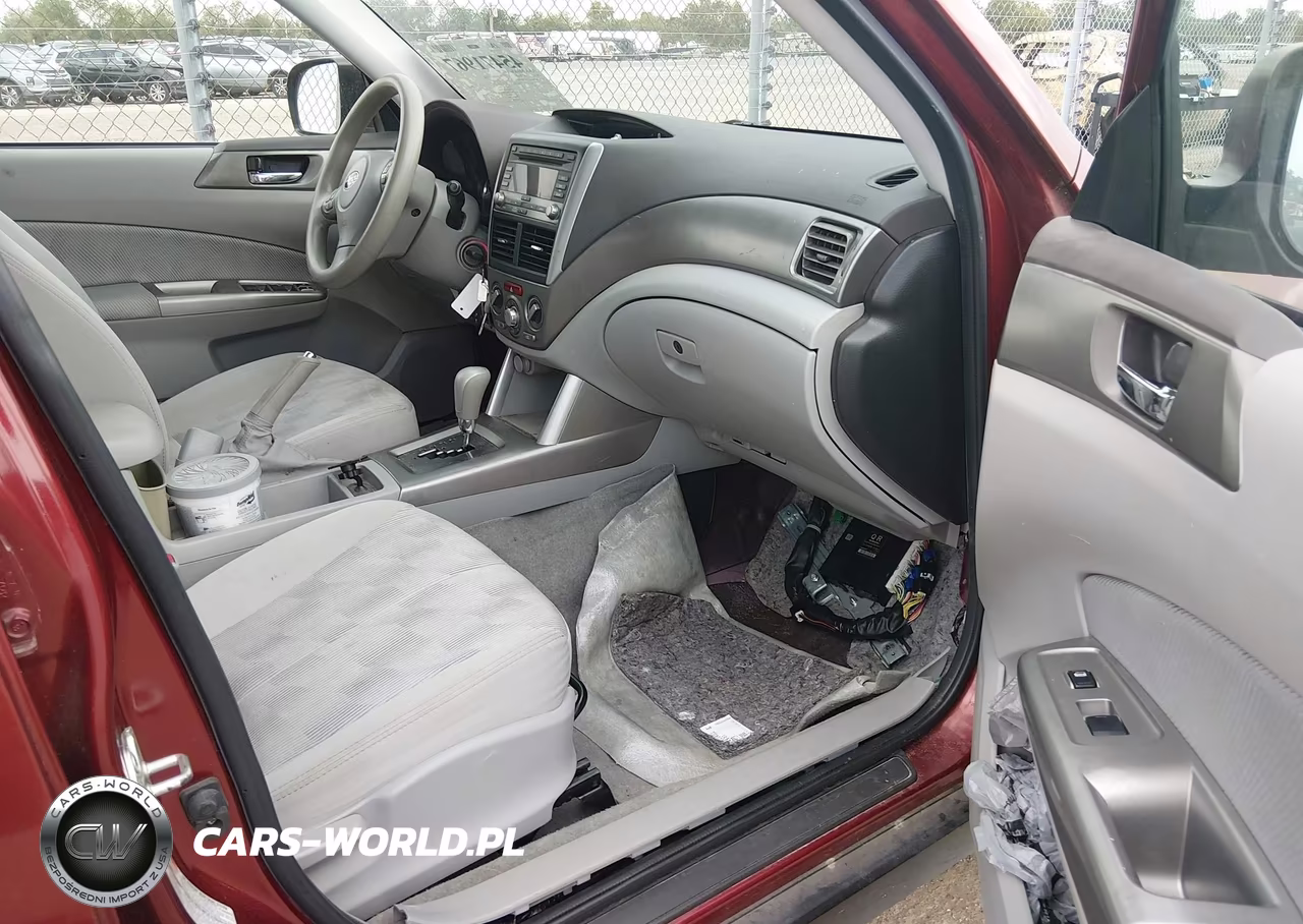 2010 Subaru Forester 2.5X Premium VIN:JF2SH6CC0AH914666 - 5