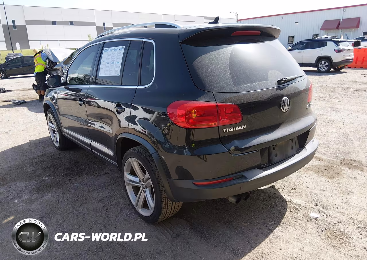 2014 Volkswagen Tiguan R-Line VIN:WVGAV3AX4EW537697 - 3