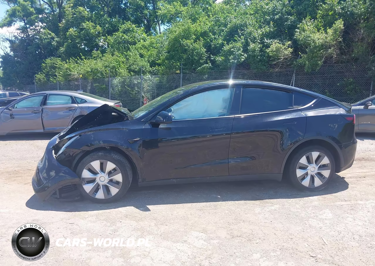 2022 Tesla Model Y Long Range Dual Motor All-Wheel Drive VIN:7SAYGDEE6NA008493 - 13
