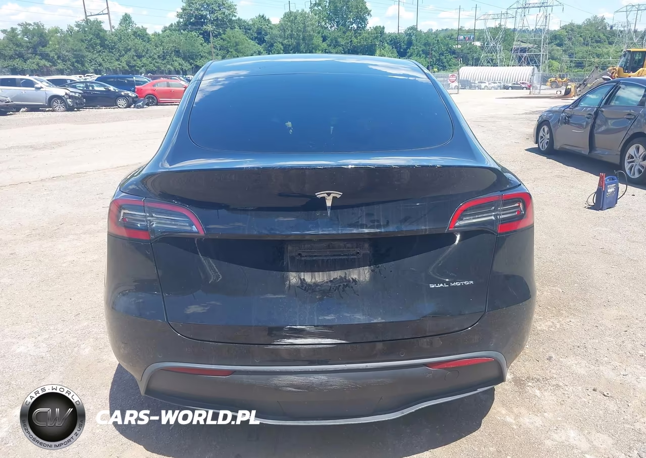 2022 Tesla Model Y Long Range Dual Motor All-Wheel Drive VIN:7SAYGDEE6NA008493 - 15