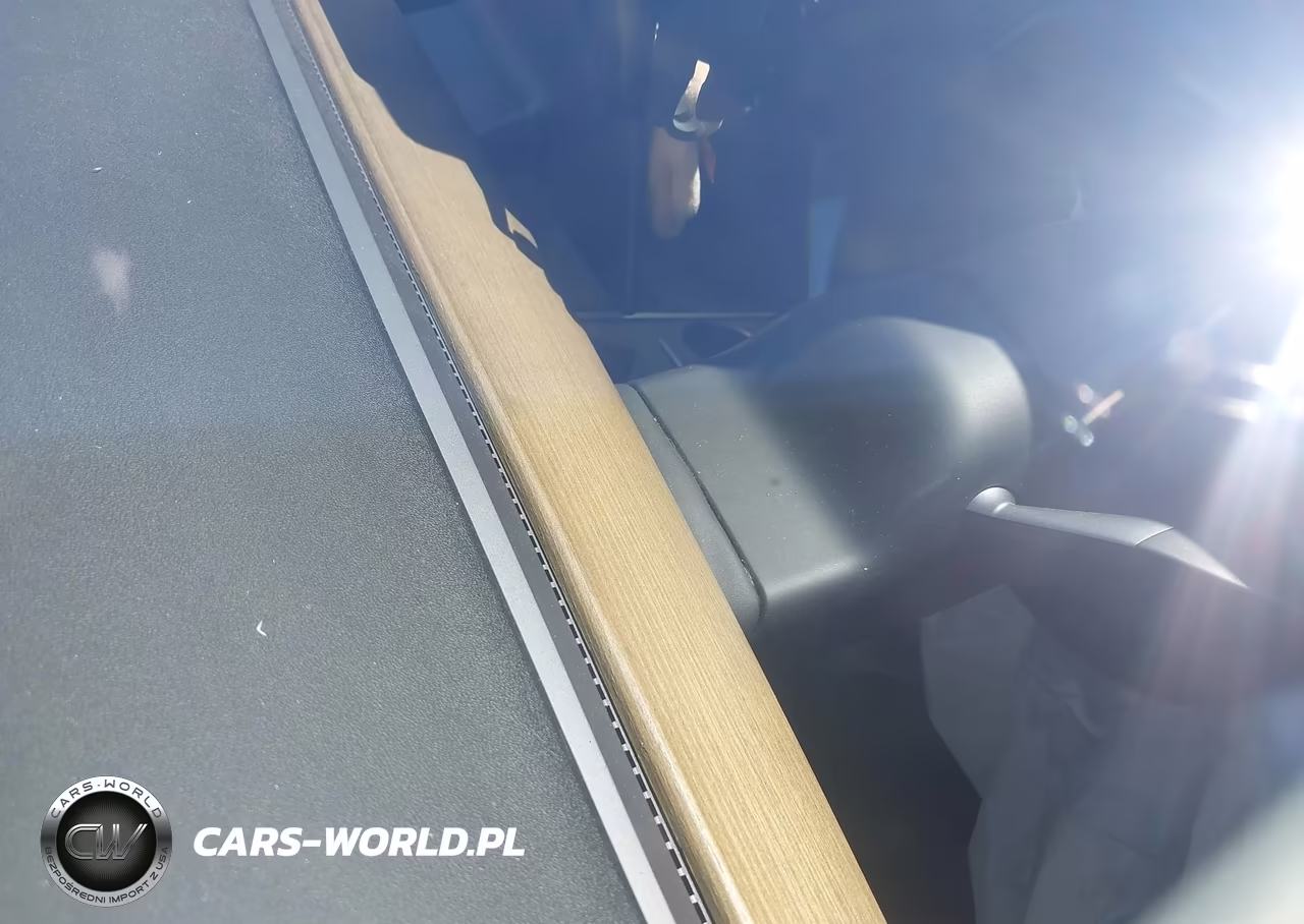 2022 Tesla Model Y Long Range Dual Motor All-Wheel Drive VIN:7SAYGDEE6NA008493 - 7
