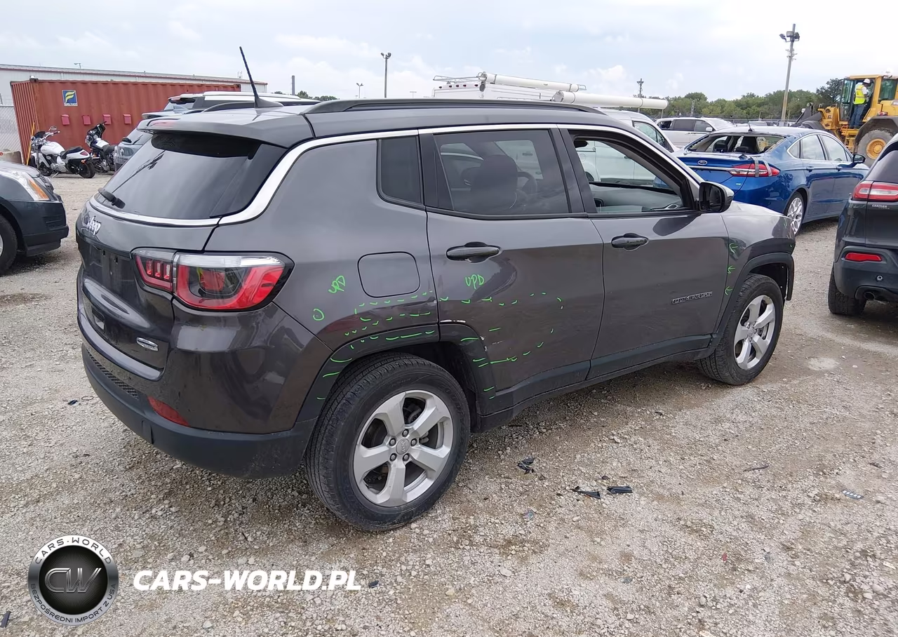 2018 Jeep Compass Latitude Fwd VIN:3C4NJCBB5JT186707 - 4