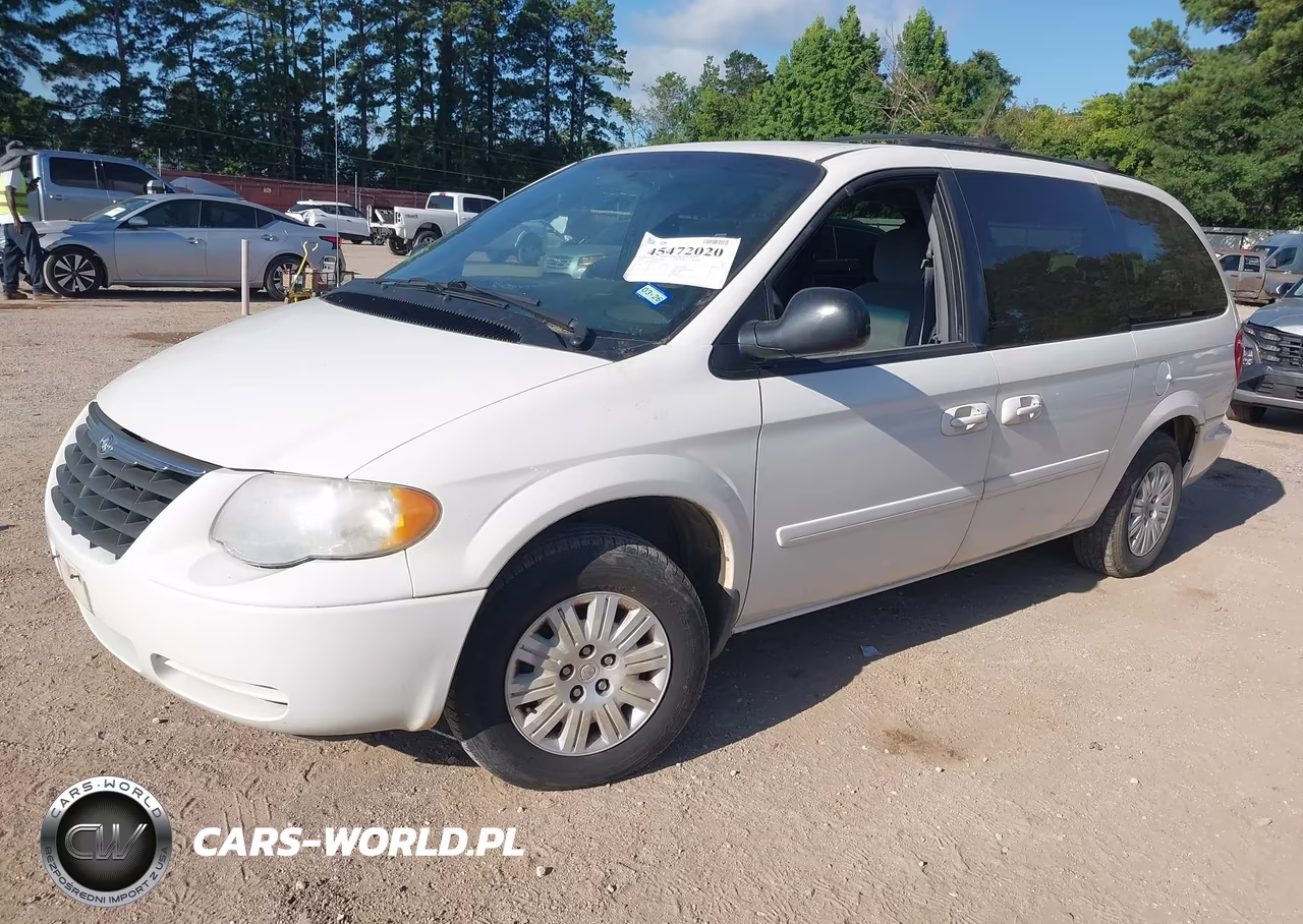 2005 Chrysler Town & Country Lx VIN:2C4GP44R35R114372 - 2