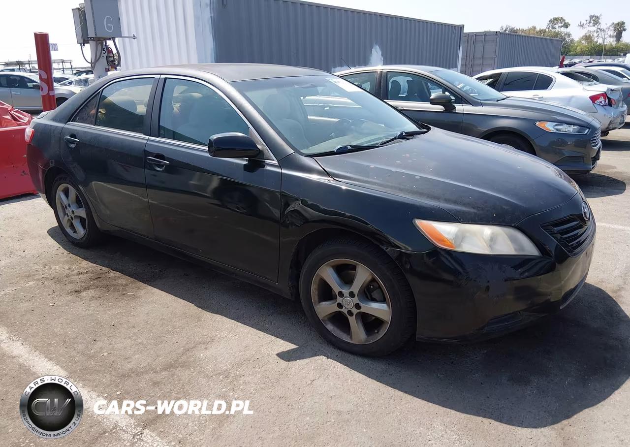 2009 Toyota Camry Le – zdjęcie 1 z 11