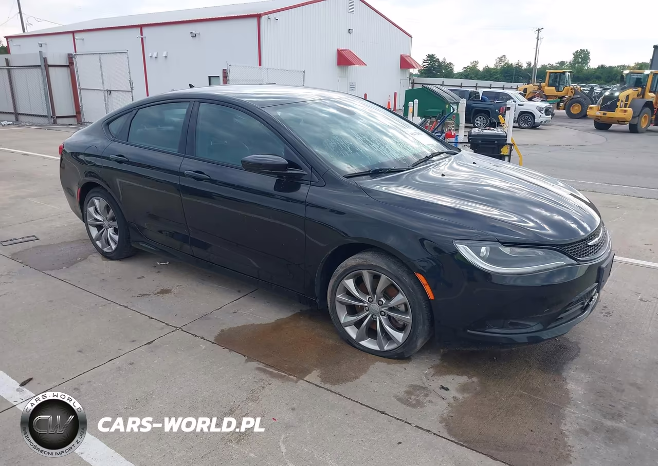 2015 Chrysler 200 S – zdjęcie 1 z 11