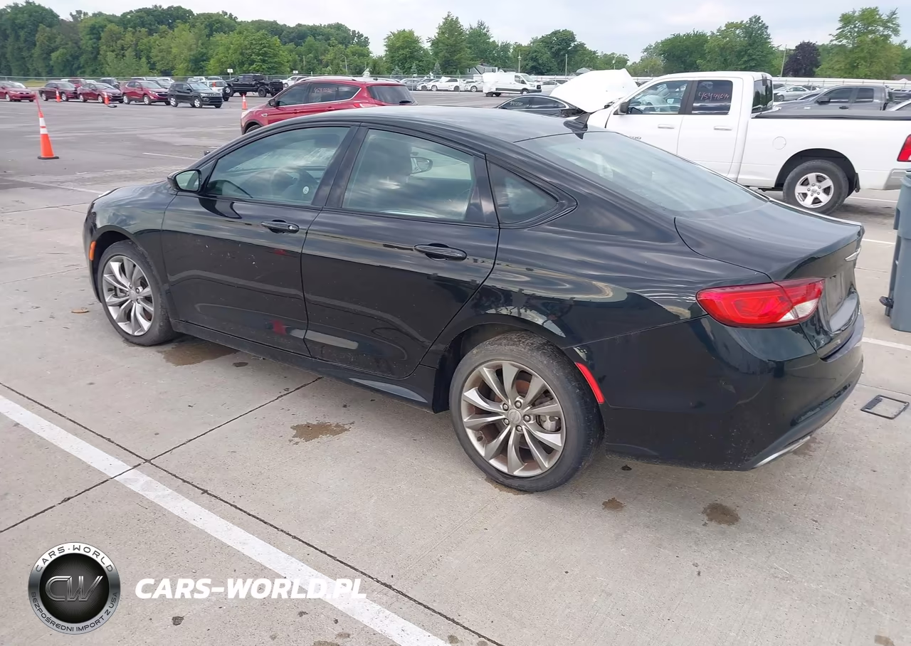 2015 Chrysler 200 S VIN:1C3CCCBG3FN581140 - 3
