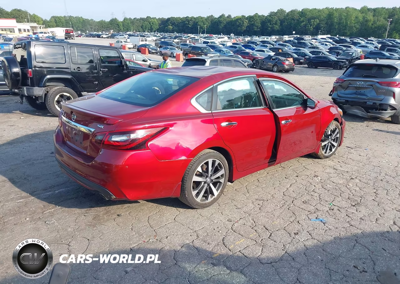 2017 Nissan Altima 2.5 Sr VIN:1N4AL3AP1HC285025 - 4